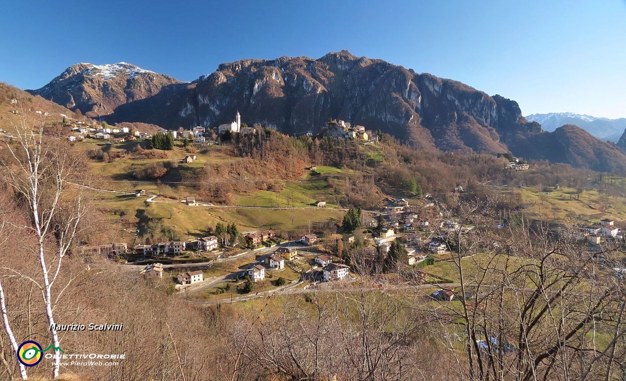 08 Panorama dalla collinetta dietro San Bartolomeo....JPG